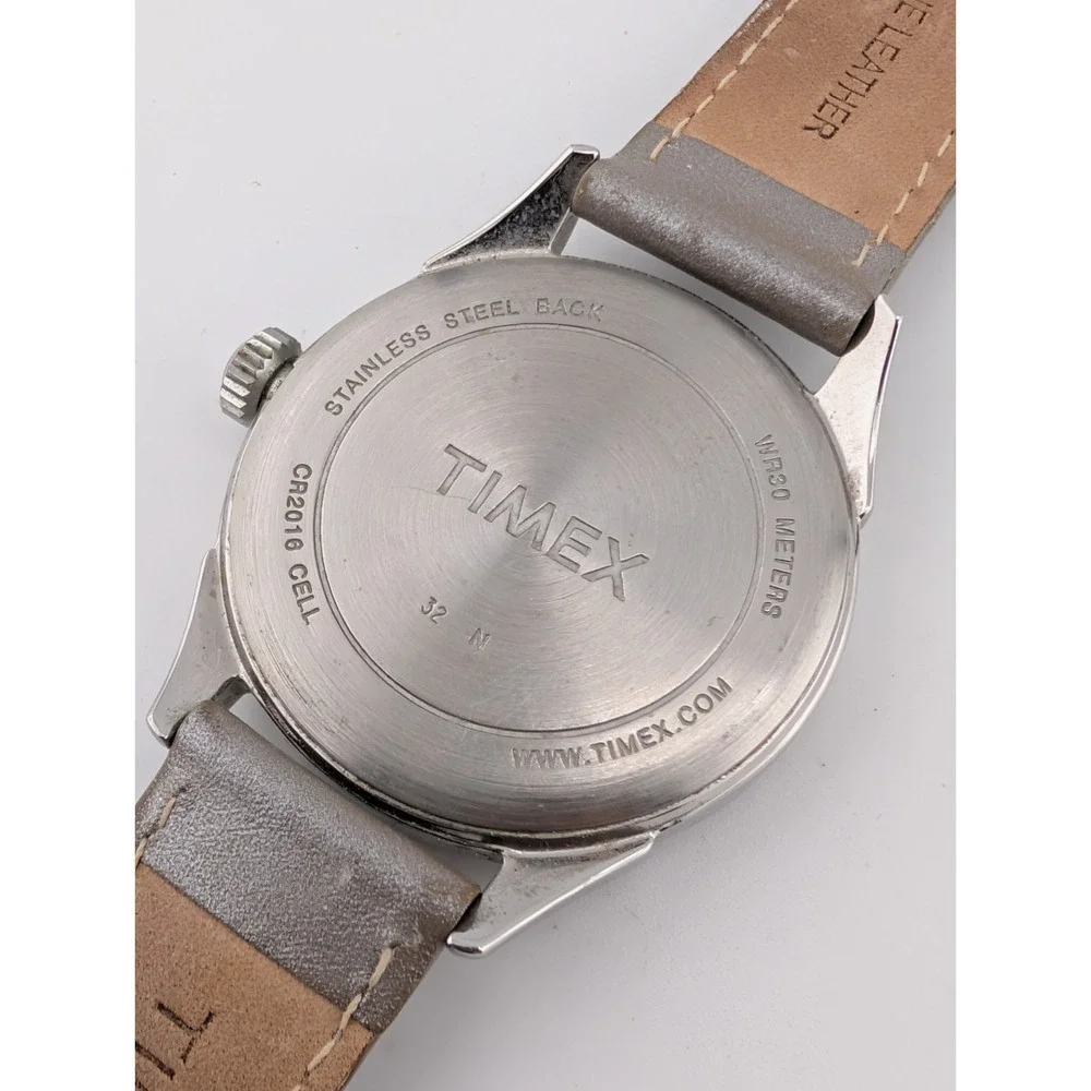 Timex Briarwood Women's Watch 40mm Case Silver Leather Band- New Battery